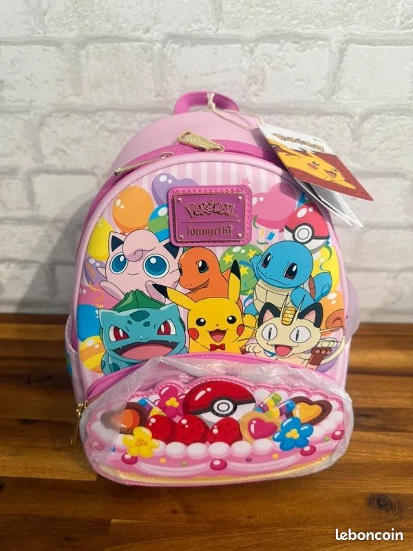 POKEMON - Lucario - Mini Sac à dos LoungeFly chez