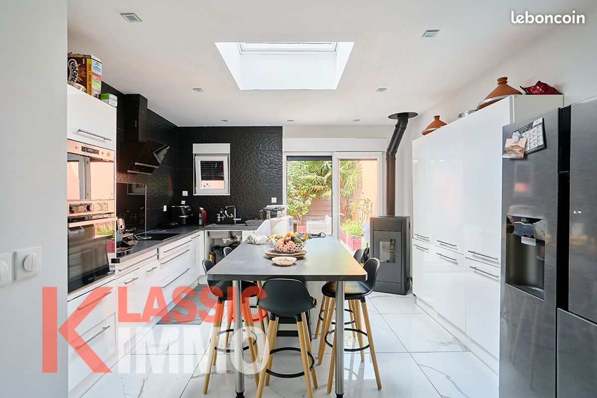 Maison 5 pièces 112 m² · à Tourcoing · 112 m² · 208 000 €