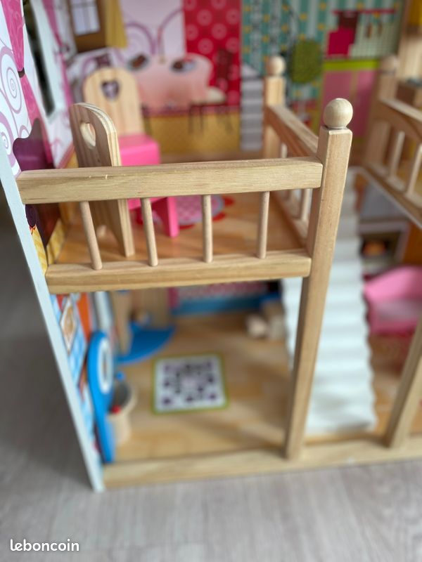 Maison poupée en bois (image 1)