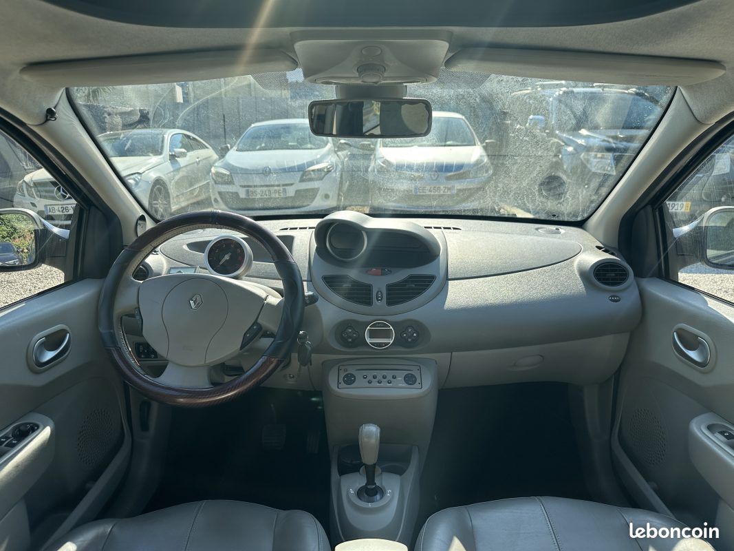 Renault twingo automatique initiale 1.2 75ch (image 11)