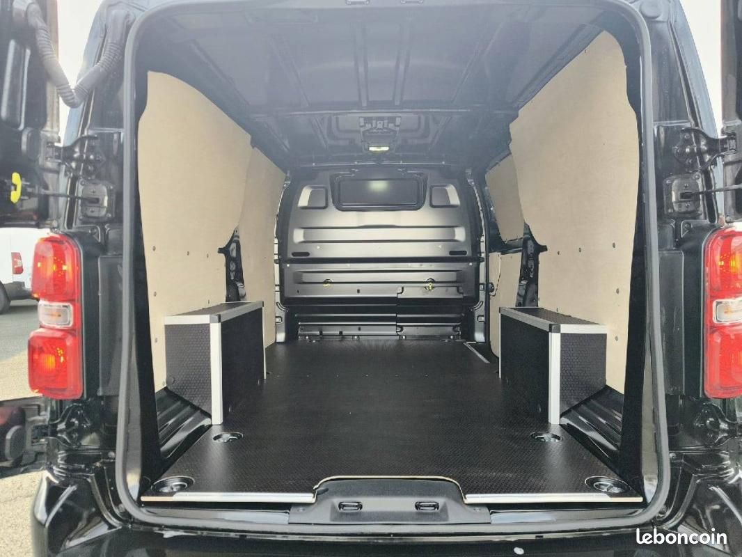 Citroën Jumpy FOURGON FGN DIESEL 150 CH XL AUTOMAT (image 6)