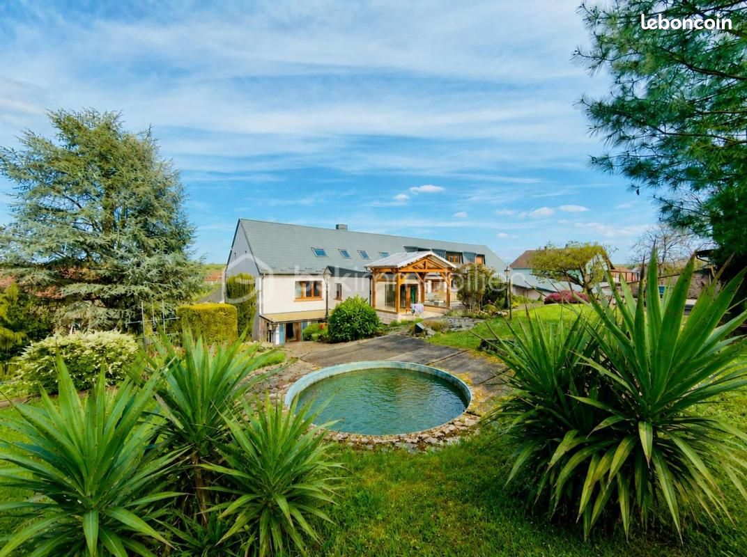 Immeuble 956 m² · à Etting · 956 m² · 475 000 €