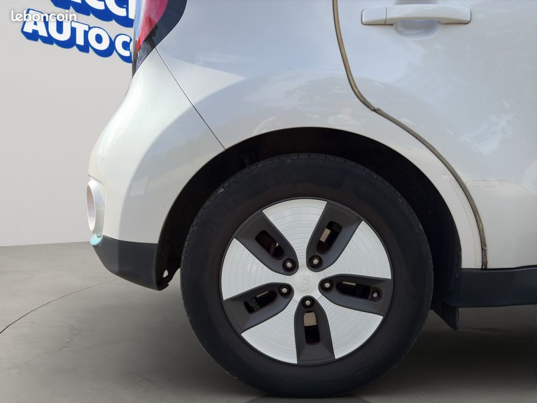 Kia SOUL EV Ultimate / SUIVI COMPLET / SOH 61%) (image 24)