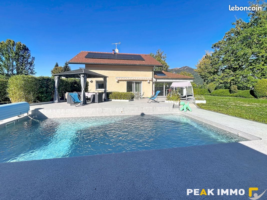 Maison 6 pièces 156 m² · à Peillonnex · 156 m² · 715 000 €
