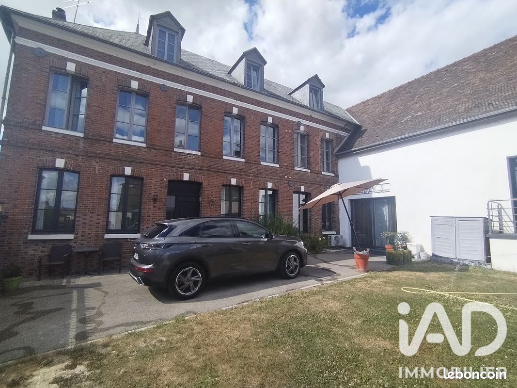 Maison 9 pièces 342 m² · à Aix-Villemaur-Pâlis · 342 m² · 360 000 €