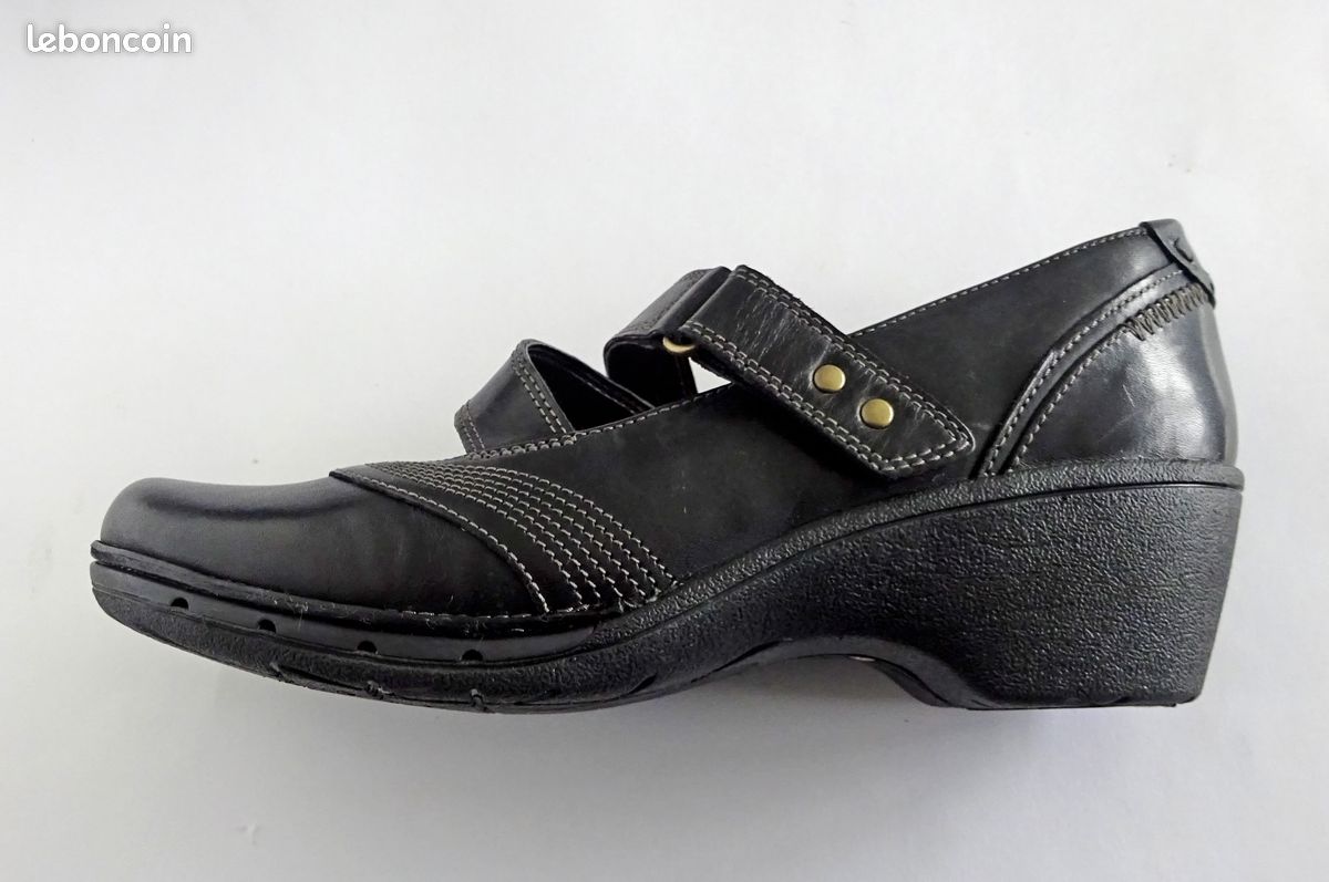 Escarpins CLARK'S Talon Aiguille Cuir Verni Noir - Pointure 7.5 US Femme Large - NEUF Jamais Porté Avec Boîte!