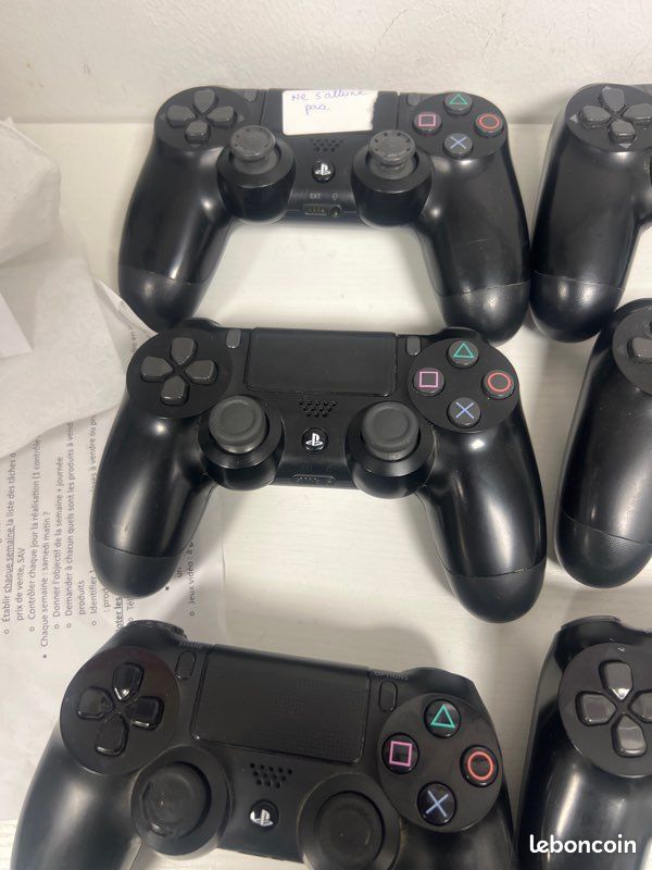 Lot De 16 Manettes Sony PS4 – Pour Pièces Ou Réparation (joystick Drift)