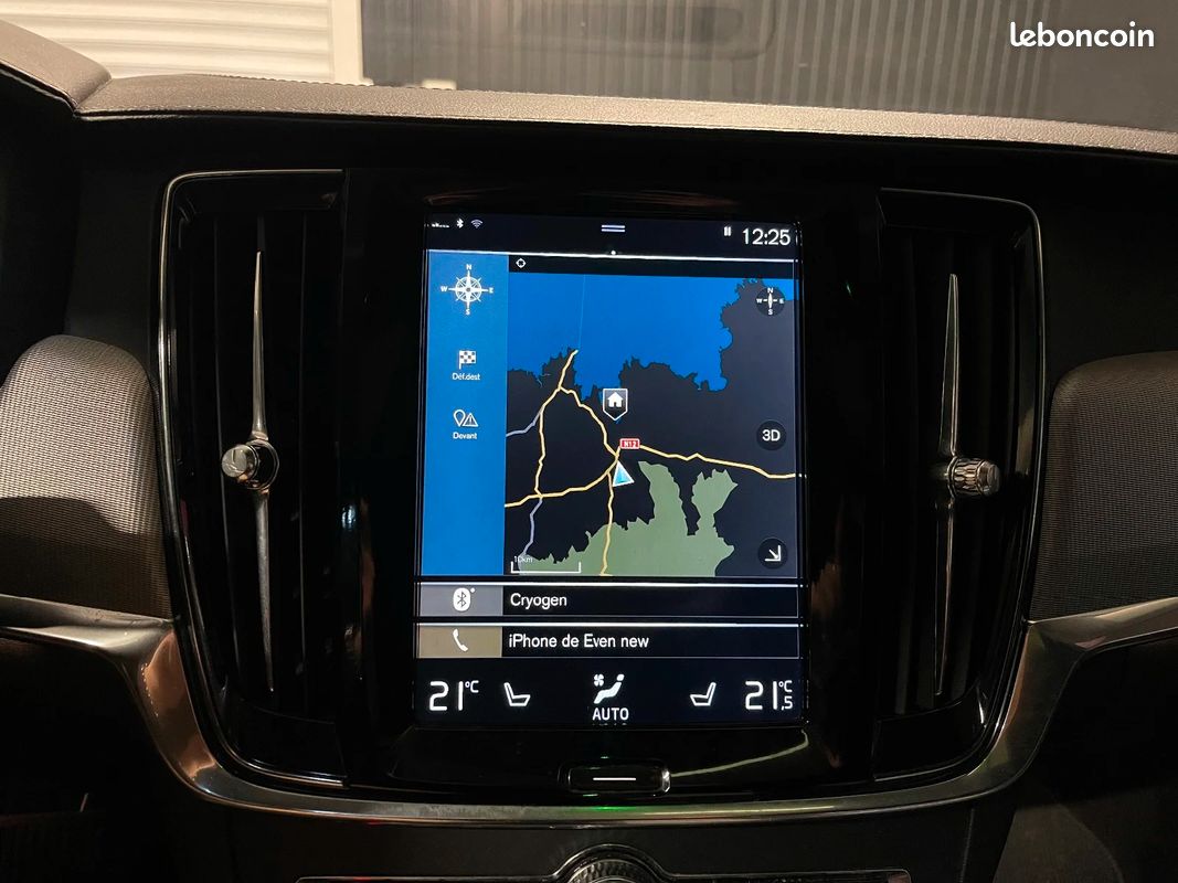 VOLVO V90 CROSS COUNTRY D4 AWD 190 ch Geartronic 8 Cross Country Luxe / Distribution à Jour / 4 pneus récents / Attelage (image 18)