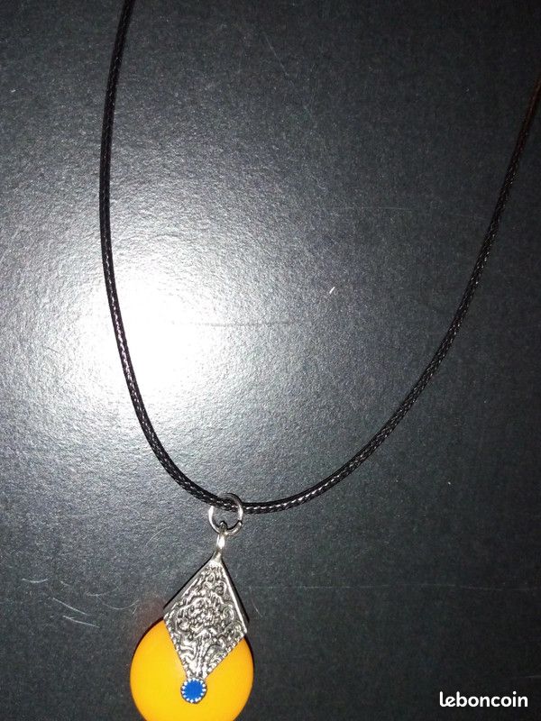 Collier Ethnique (image 1)