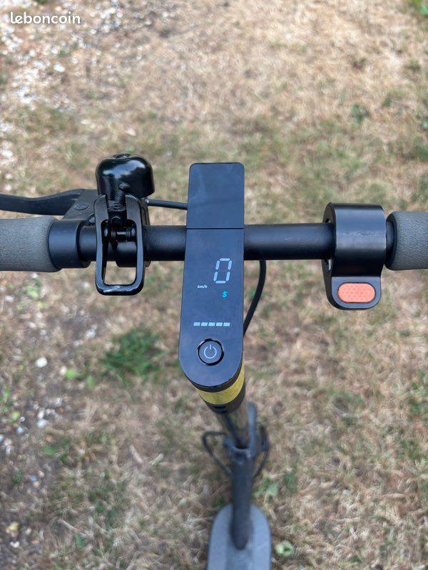 🛴 Xiaomi Mi Electric Scooter Pro 2 – Très bon état (image 2)