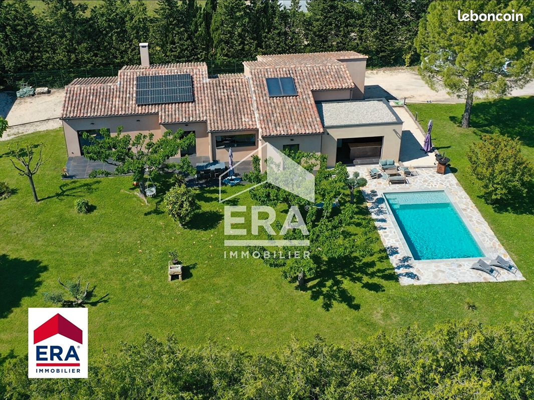 Maison 6 pièces 183 m² · à Pernes-les-Fontaines · 183 m² · 995 000 €