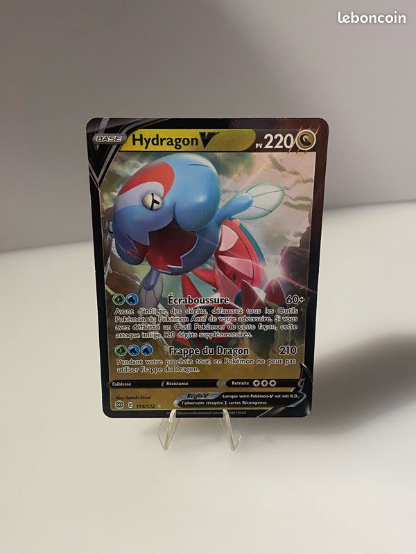 Carte Pokemon DRACAUFEU 017/172 V Ultra Rare Epée et Bouclier 9 EB09 FR