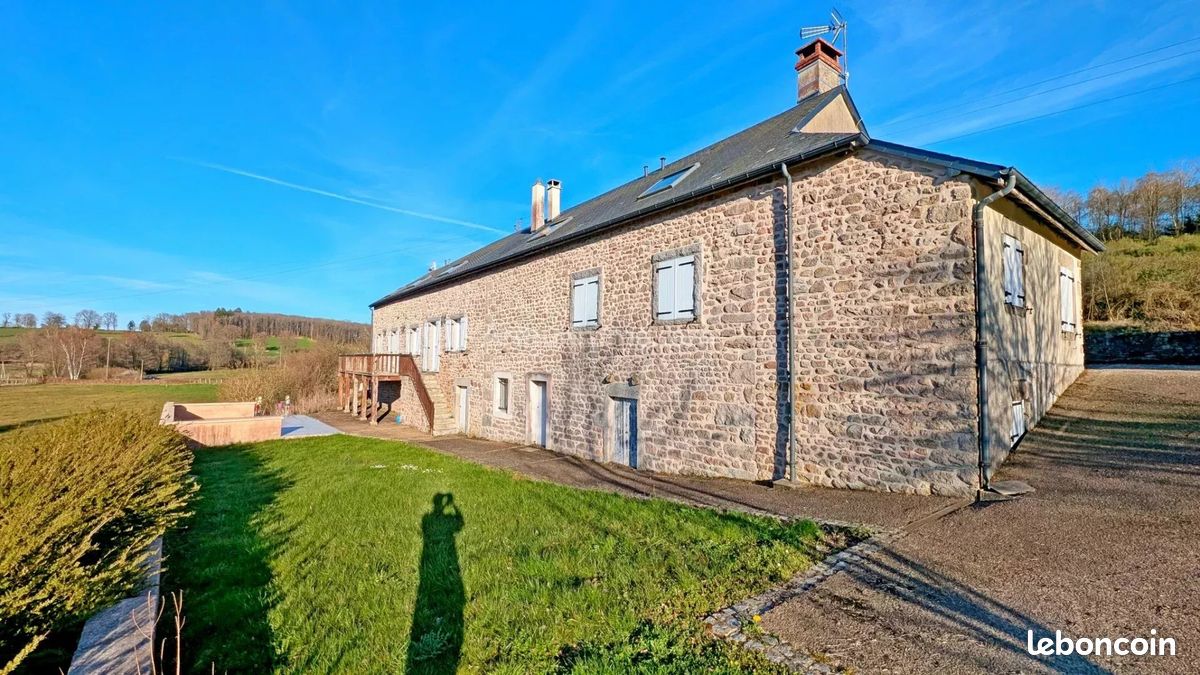Maison 9 pièces 223 m² · à Saint-Agnan · 223 m² · 368 000 €