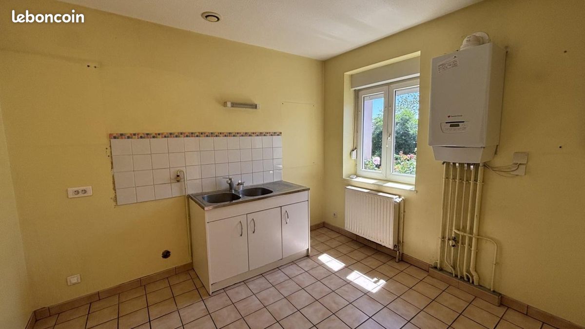 Maison 3 pièces 83 m² · à Montceau-les-Mines · 83 m² · 75 000 €