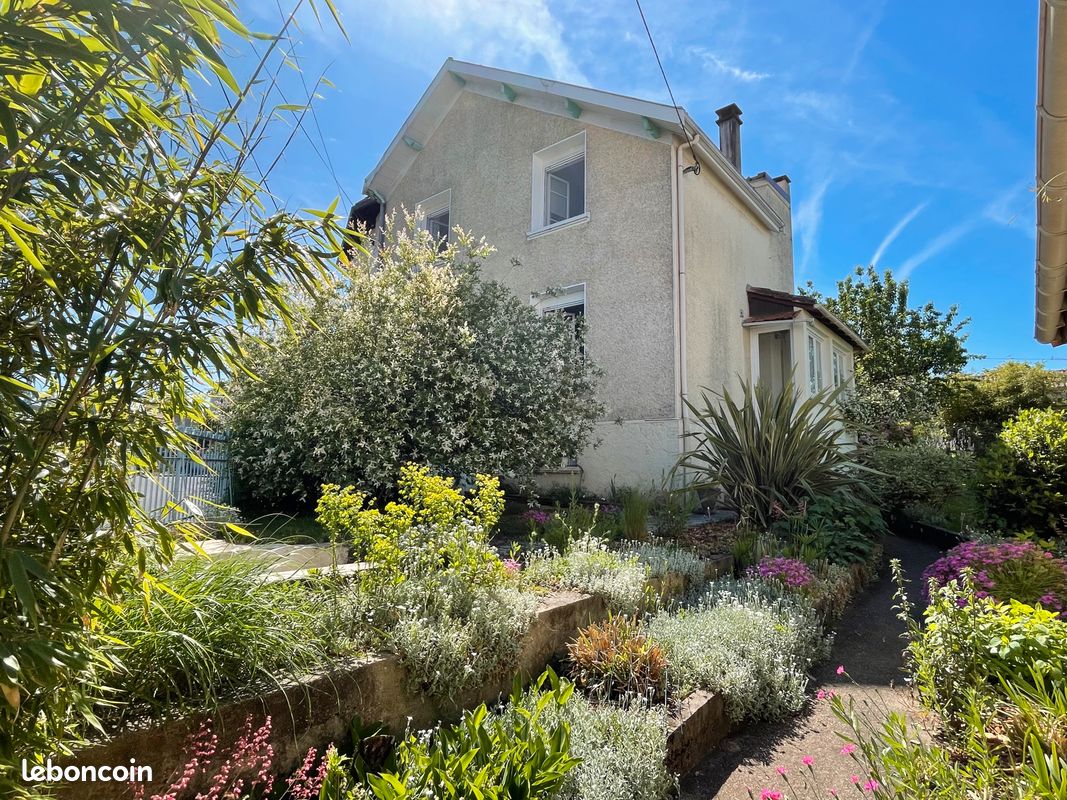 Maison 4 pièces 85 m² · à Ruelle-sur-Touvre · 85 m² · 220 000 €