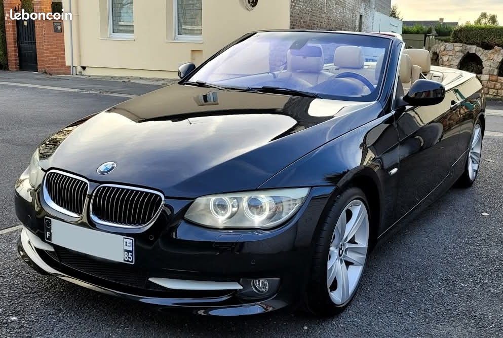 BMW 325i Cabriolet E93 LCI (toit rigide rétractable) — Finition Luxe (image 1)