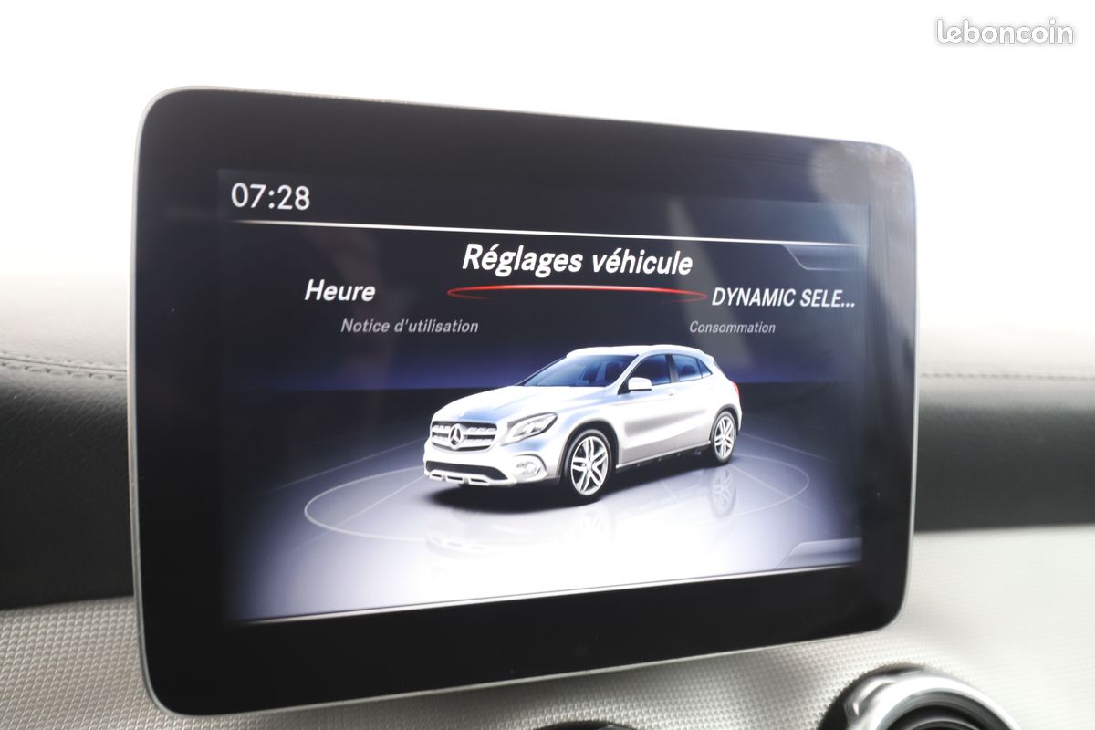 Mercedes-Benz GLA 250 Sensation 7G-DCT 211 ch (image 18)
