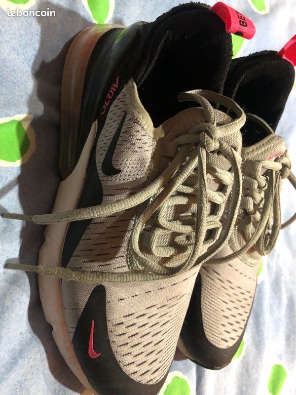 Paire de Nike (image 3)