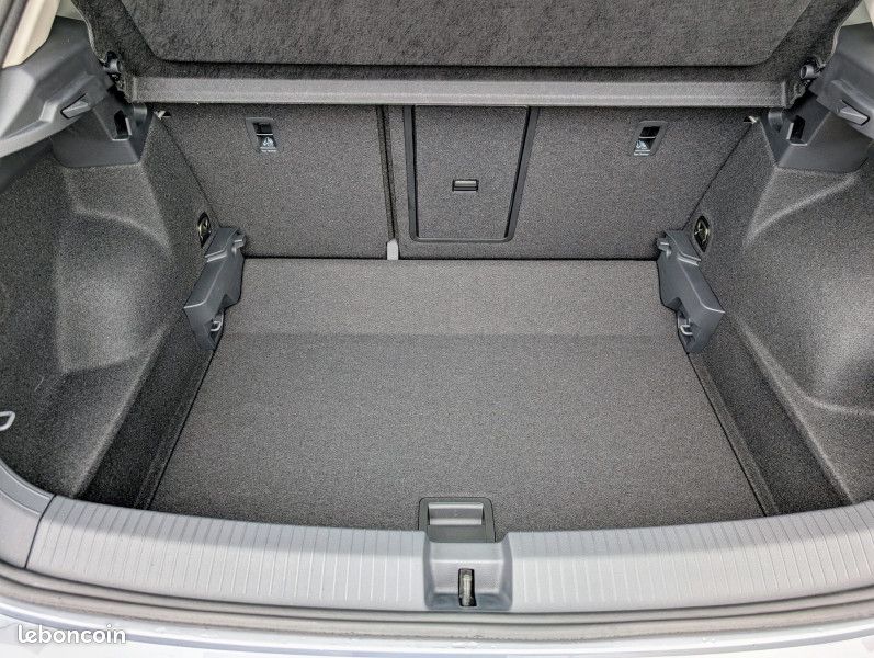 Volkswagen T-ROC 1.0 TSI 110CH LIFE PLUS (image 17)