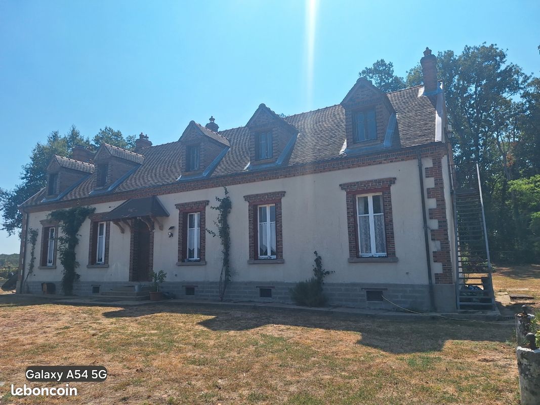 Maison 7 pièces 235 m² · à Château-Renard · 235 m² · 280 000 €