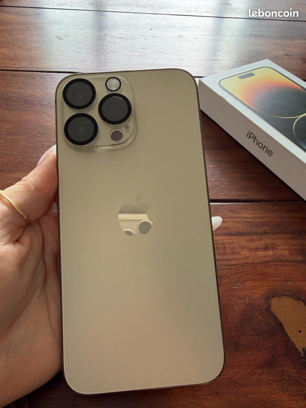 IPhone 14 Pro 128Go + Accessoires - Débloqué - Excellent état - Noir