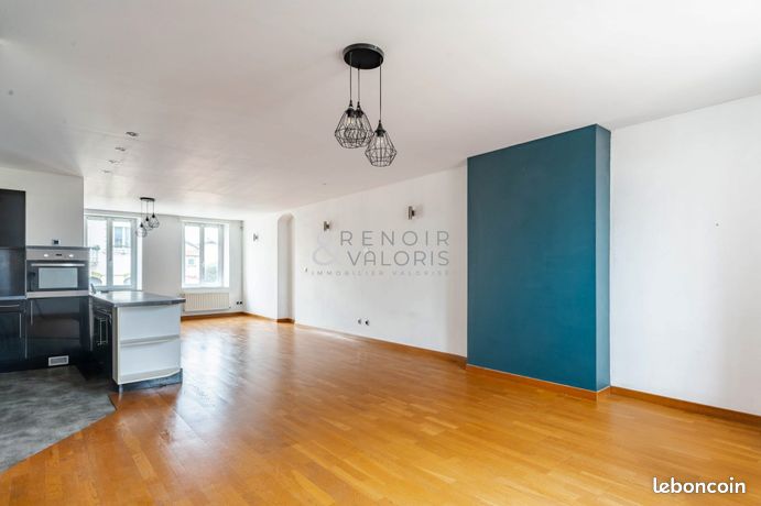 Triplex 6 pièces 109 m²
