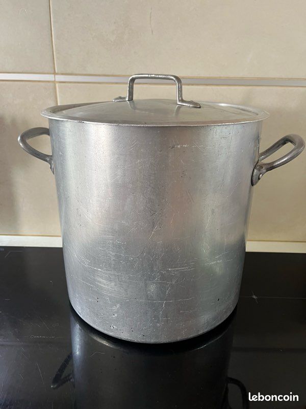 Marmite vintage, faitout aluminium, casserole avec couvercle, Tournus Unis made in France, poignées bakélite, cooking pot - France