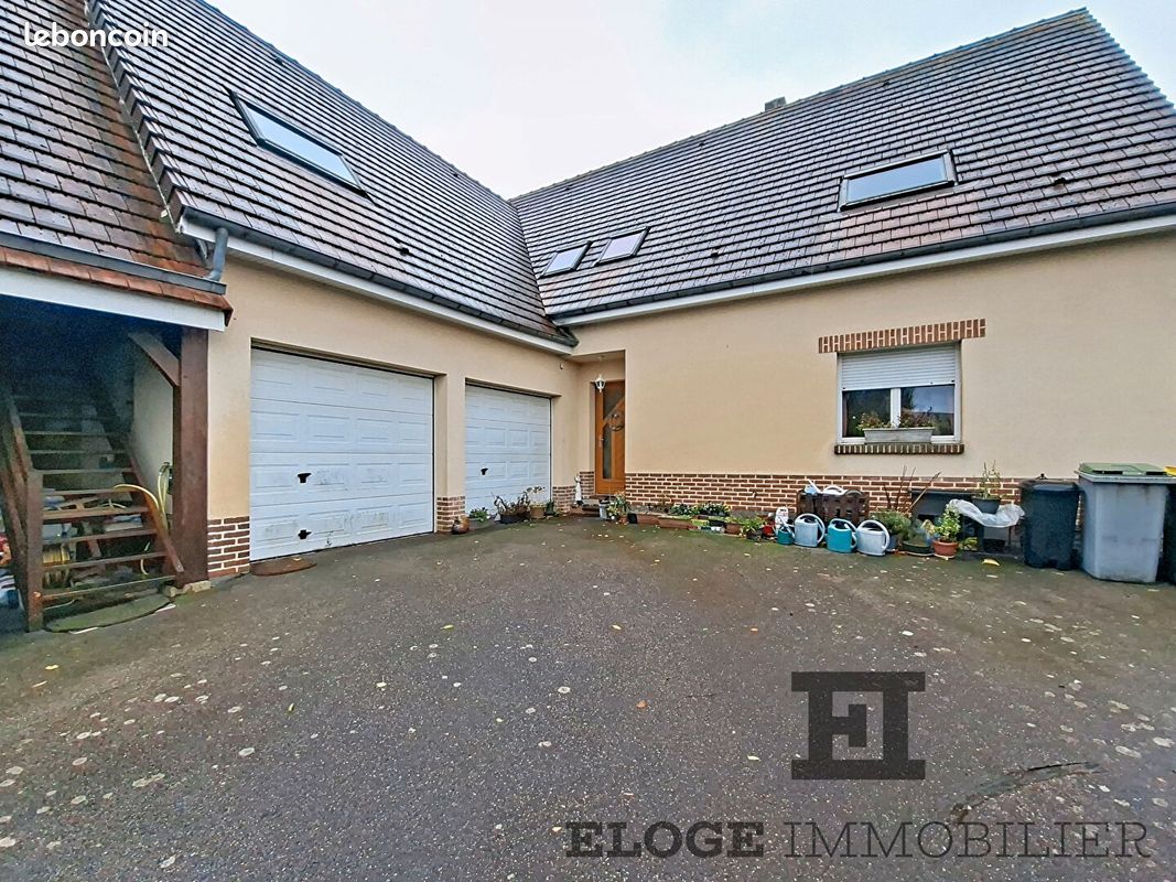 Maison 8 pièces 222 m² · à Saint-Jean-du-Cardonnay · 222 m² · 399 000 €