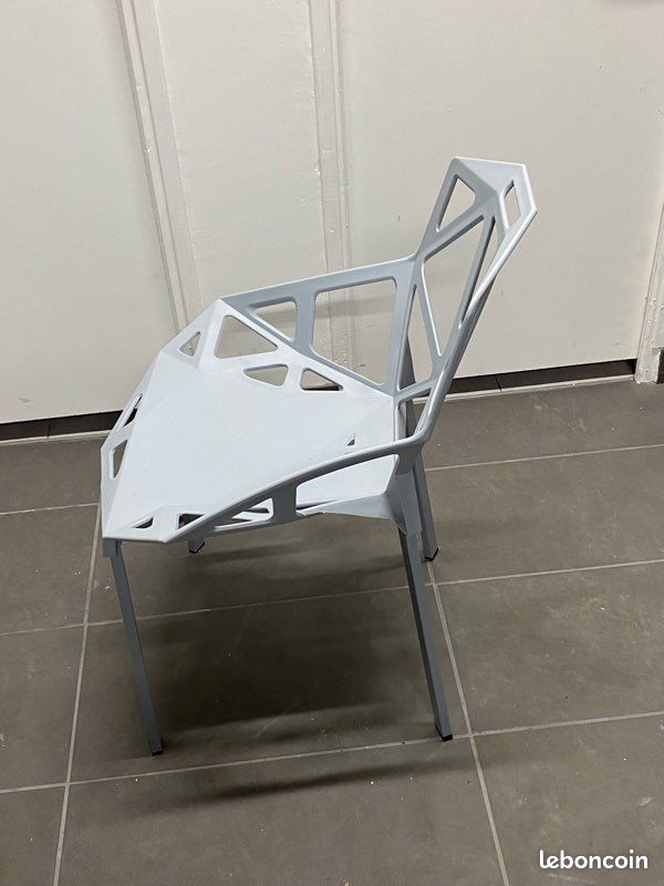 Vend 8 chaise polypropylène pied acier laqué gris (image 3)
