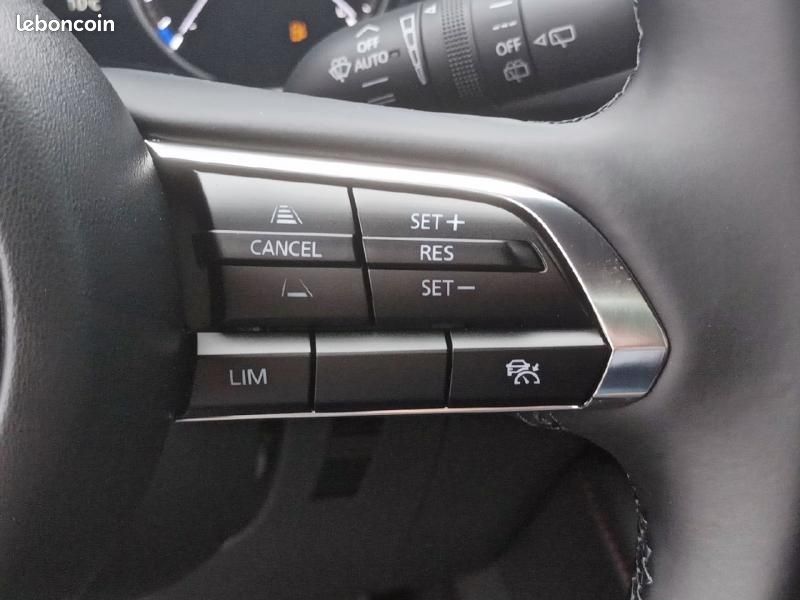 Mazda Mazda 3 2.0 e-SKYACTIV-X M-Hybrid 186ch Homura 2025 Euro6e (image 18)