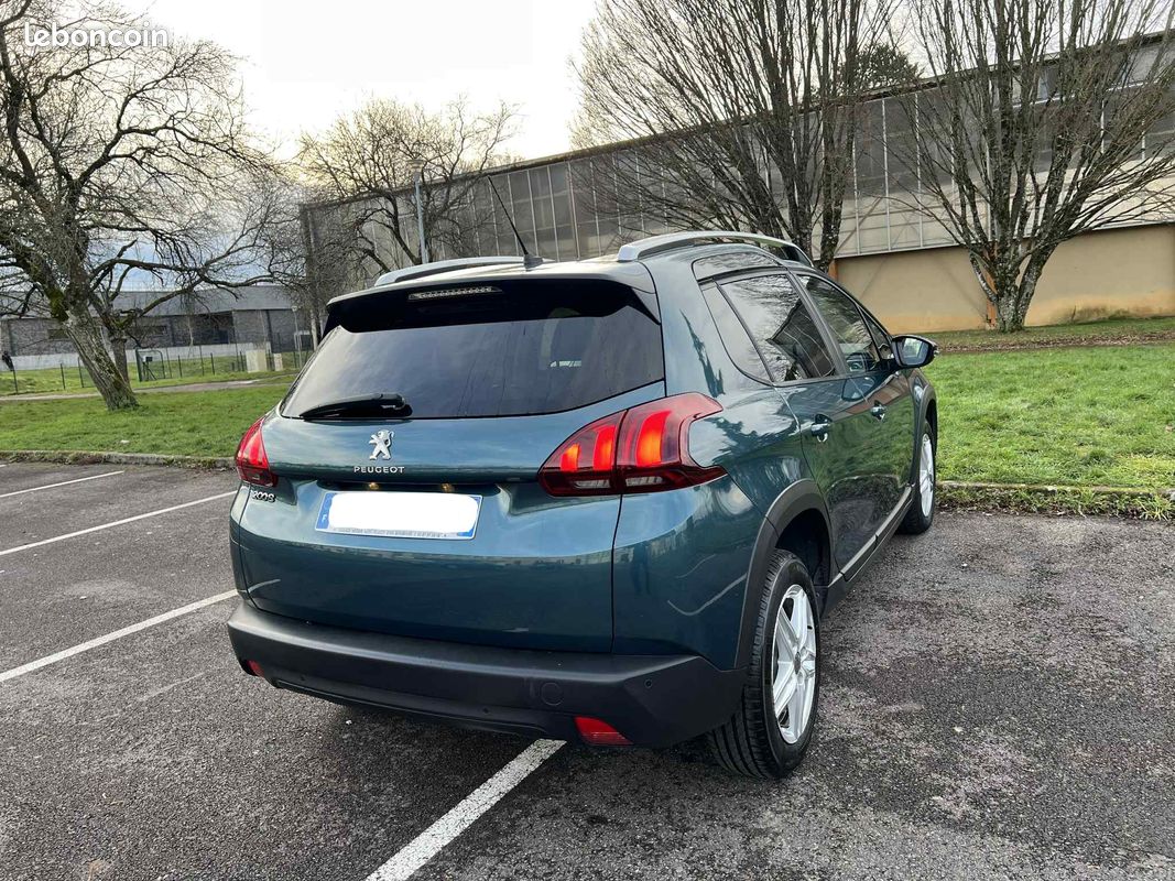 Peugeot 2008 1.5 BlueHDi 100ch E6.c Signature S&S BVM5 (image 4)