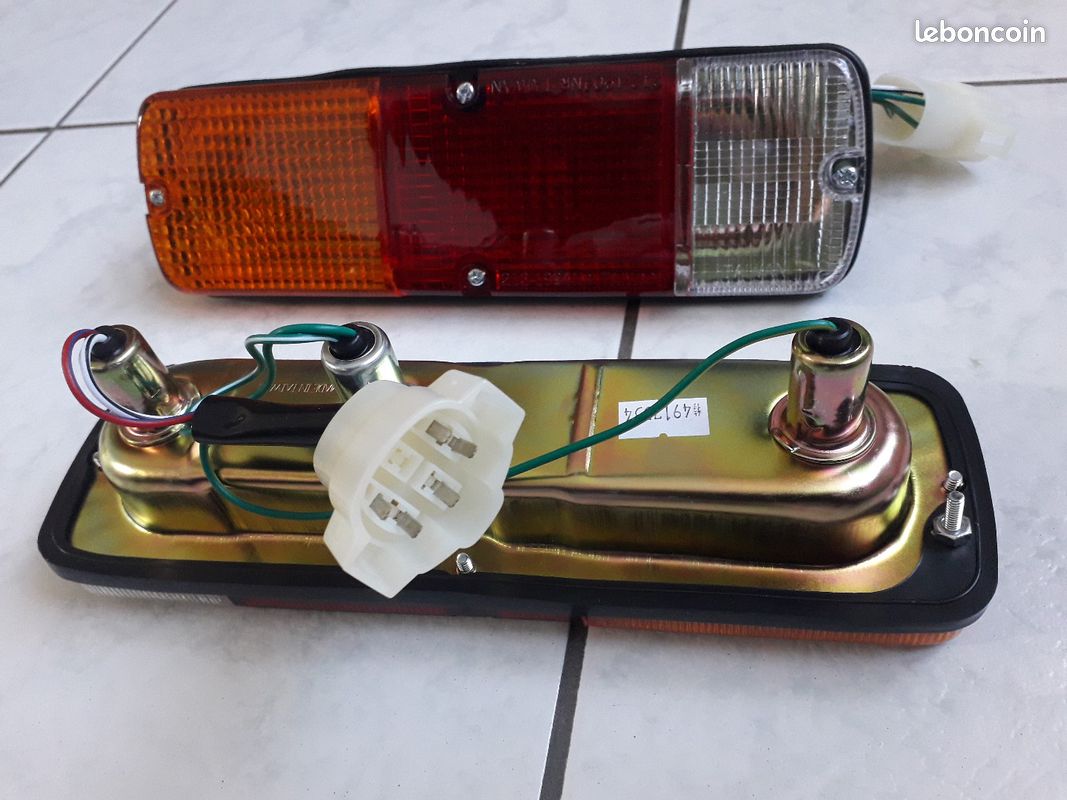 Feu Arrière Gauche ABAKUS Pour TOYOTA LAND CRUISER 80 (J8) - 1994 Et Avant - Neuf