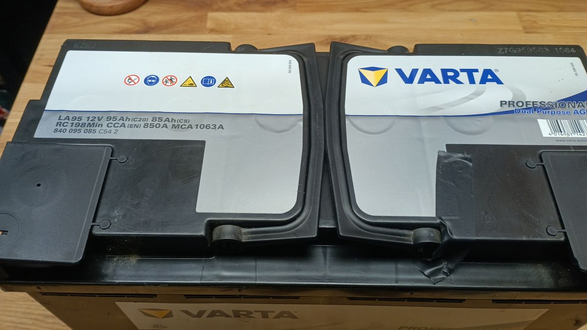 Varta LA95 Professional Dual Purpose 840 095 085 AGM Batterie 95Ah