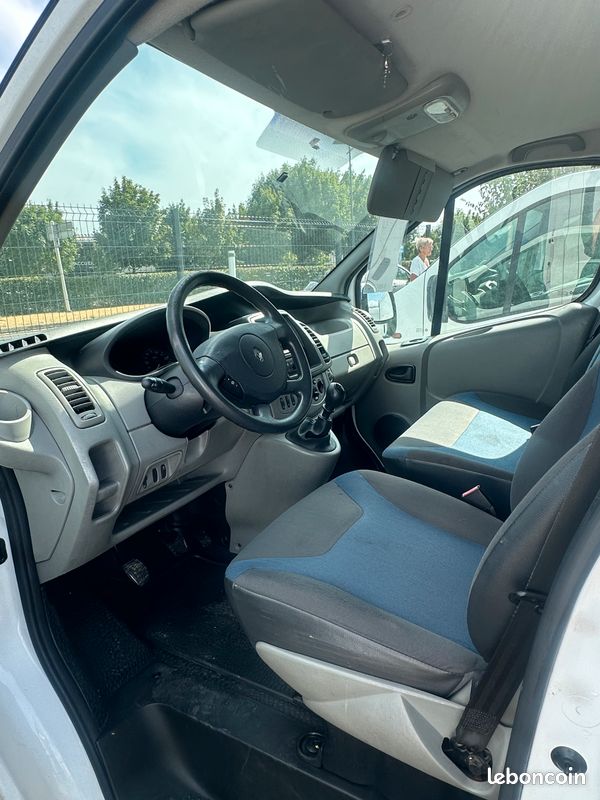 Renault TRAFIC L1H1 2.0 DCI (image 5)