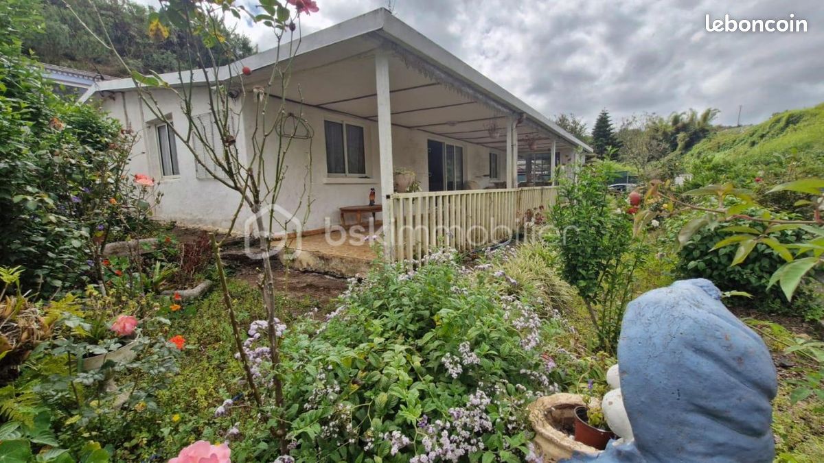 Maison 3 pièces 125 m² · à Saint-Pierre · 125 m² · 135 000 €