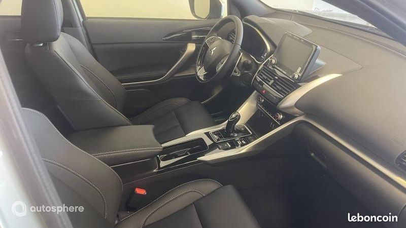 Mitsubishi Eclipse Cross 2.4 MIVEC PHEV 188ch Instyle 4WD 2023 (image 3)