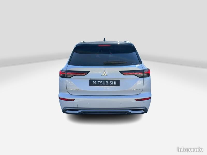 Mitsubishi Outlander PHEV Instyle 4WD (image 7)