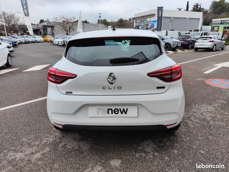 Renault Clio 1.6 E-Tech hybride 145ch Equilibre (image 8)