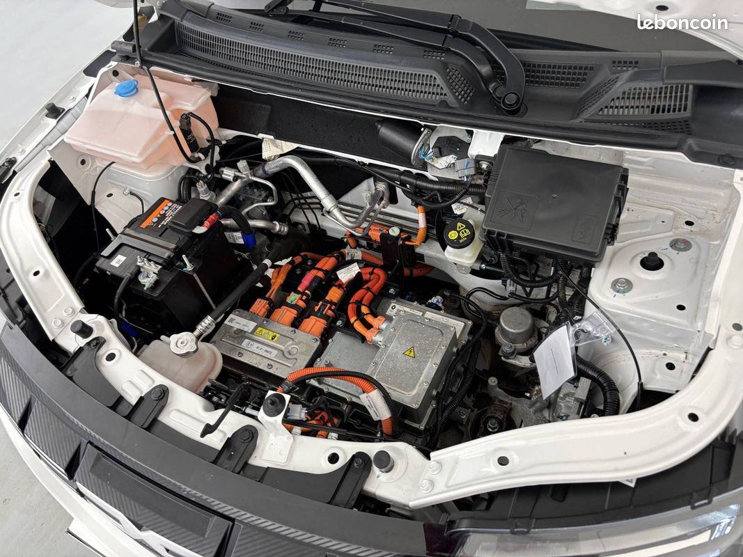 DACIA Spring Essential -23B (image 24)