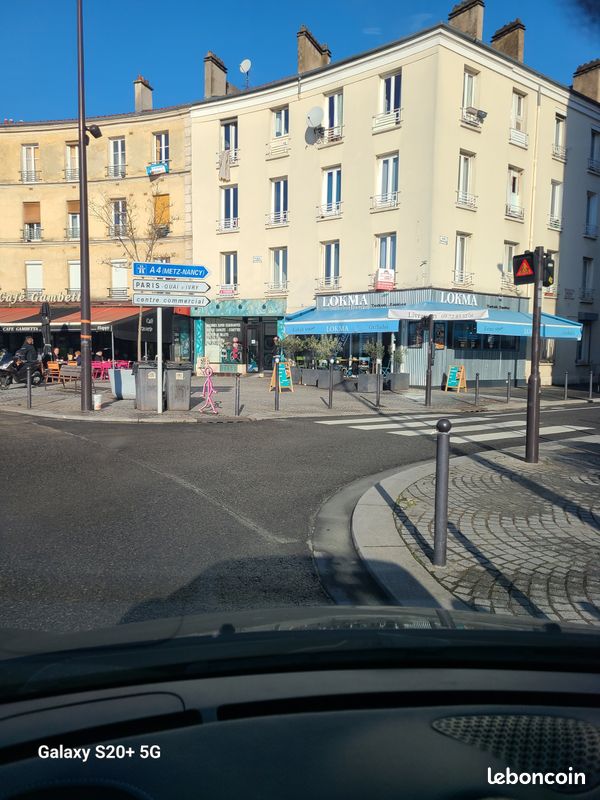Local commercial 1 pièce 120 m² · à Ivry-sur-Seine · 120 m² · 580 000 €