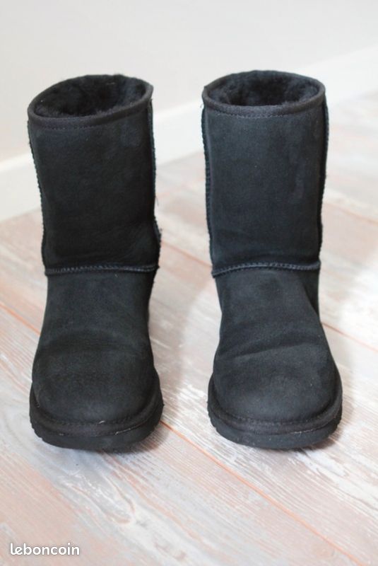 UGG Classic Short II (image 1)