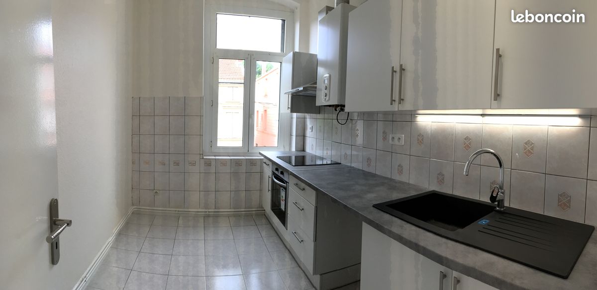 Appartement 5 pièces 110 m² · à Morhange · 110 m² · 650 €