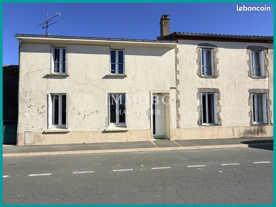 Maison 5 pièces 123 m² · à Les Cerqueux · 123 m² · 135 680 €