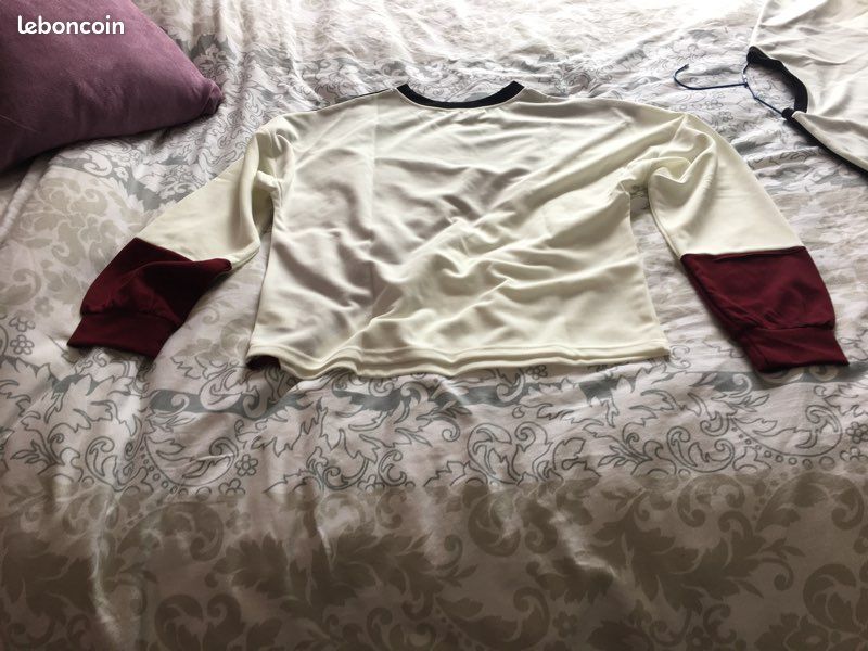 Blouse (image 1)