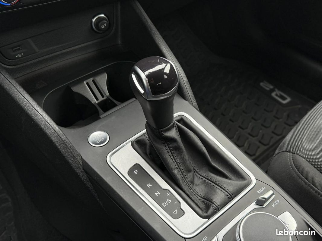 AUDI Q2 35 TFSI 150 S-Tronic S Line avec Caméra et Hayon électrique (image 12)