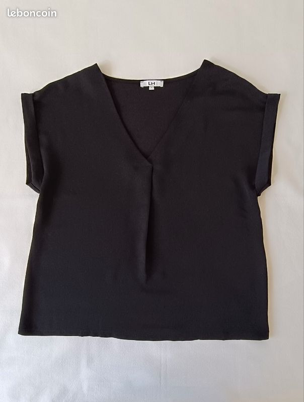 Blouse fluide élégante noire (image 8)