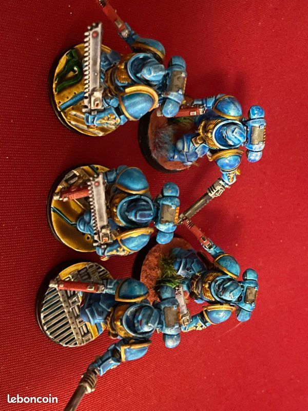 Warhammer 40K Ultramarines : Intercessors d’Assaut entièrement montée et peinte à la main (image 3)