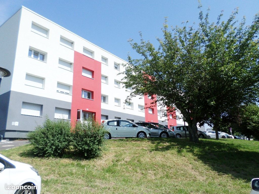 Appartement 4 pièces 77 m² · à Saint-Julien-du-Sault · 77 m² · 625 €/mois