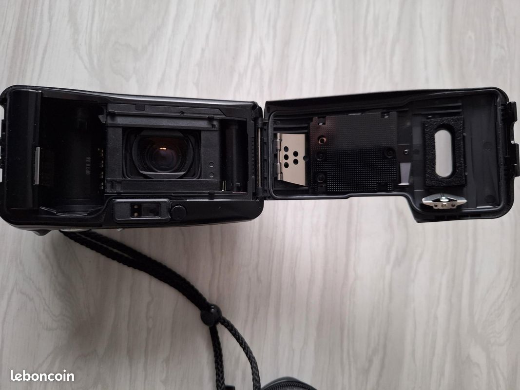 Olympus MJU Zoom 115 - Appareil Photo Compact Argentique 35 Mm - Japon 1997 - Avec étui