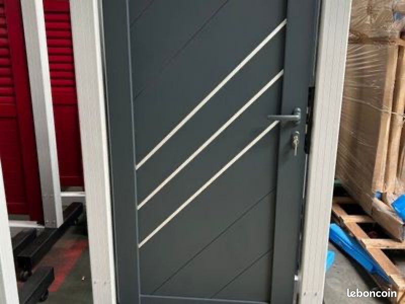 Portail alu gris neuf (image 2)